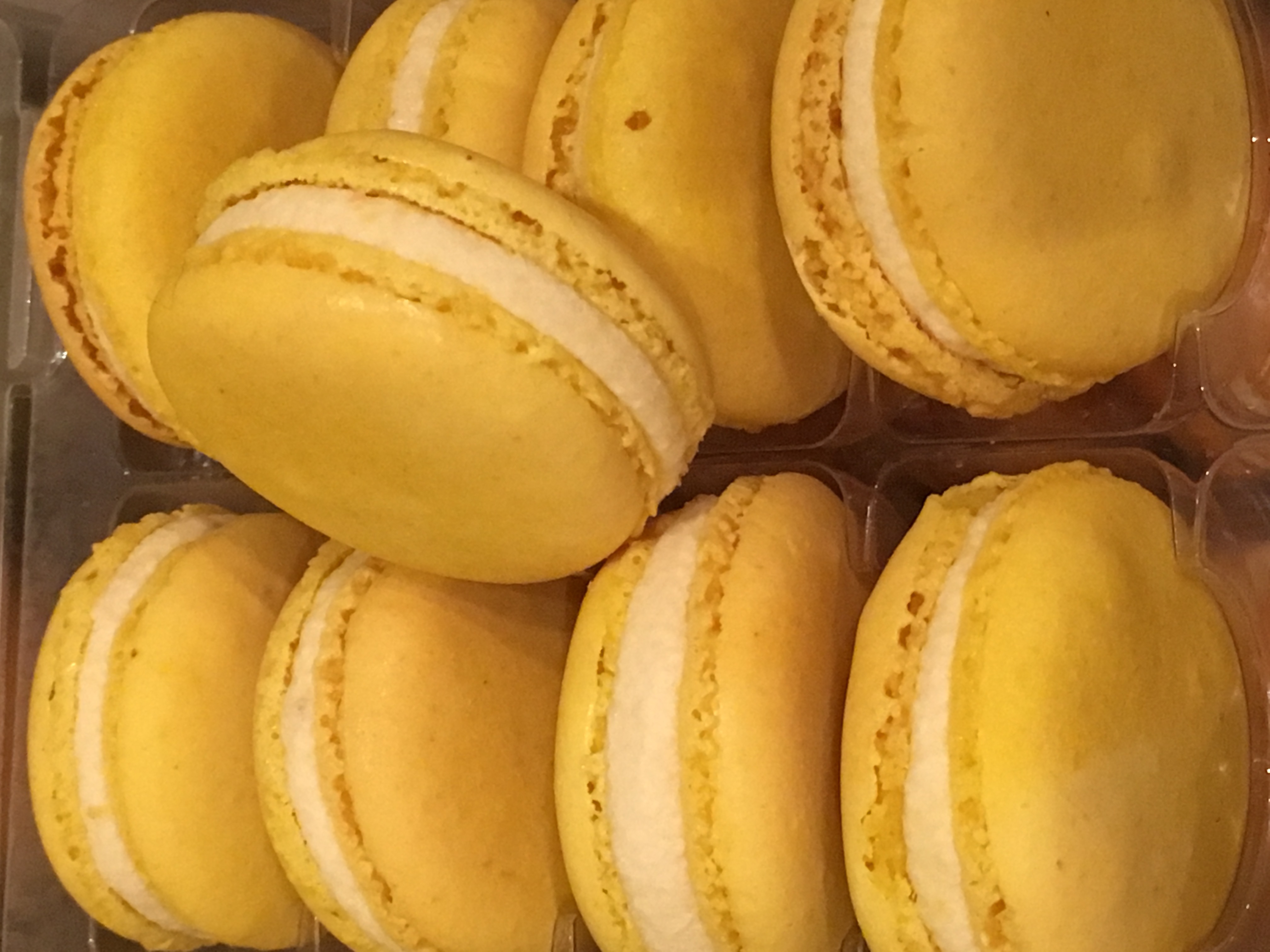 Petit macaron citron