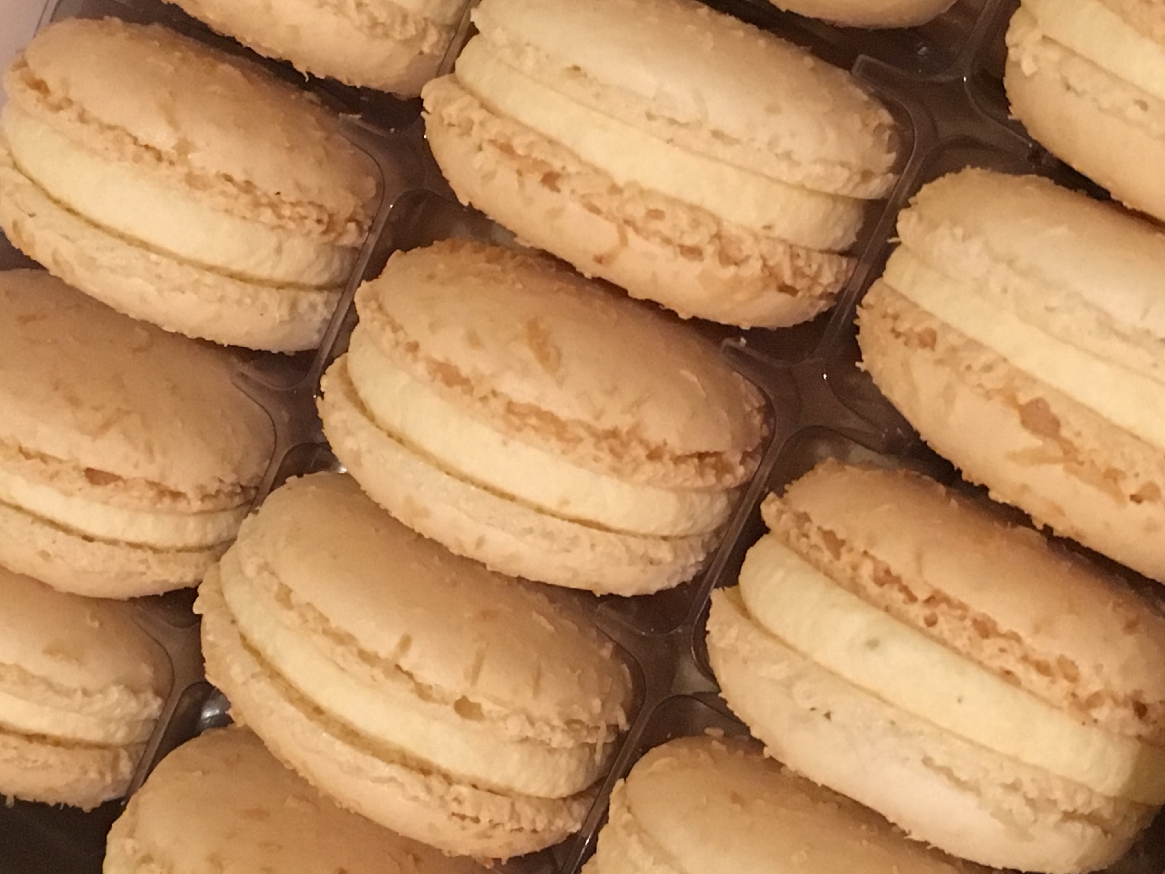 Petit Macaron Noix de coco